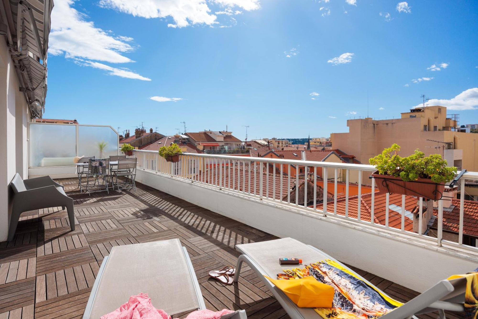 Ibis Styles Menton Centre Hotel Екстериор снимка