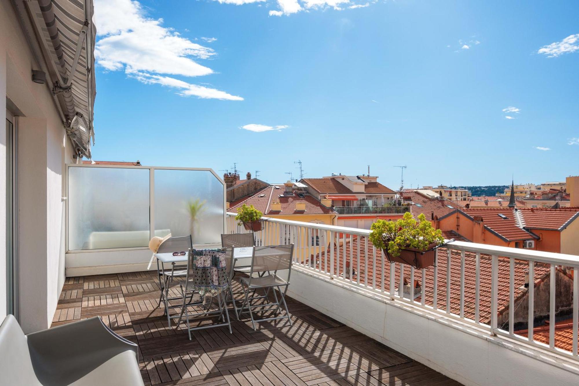 Ibis Styles Menton Centre Hotel Екстериор снимка