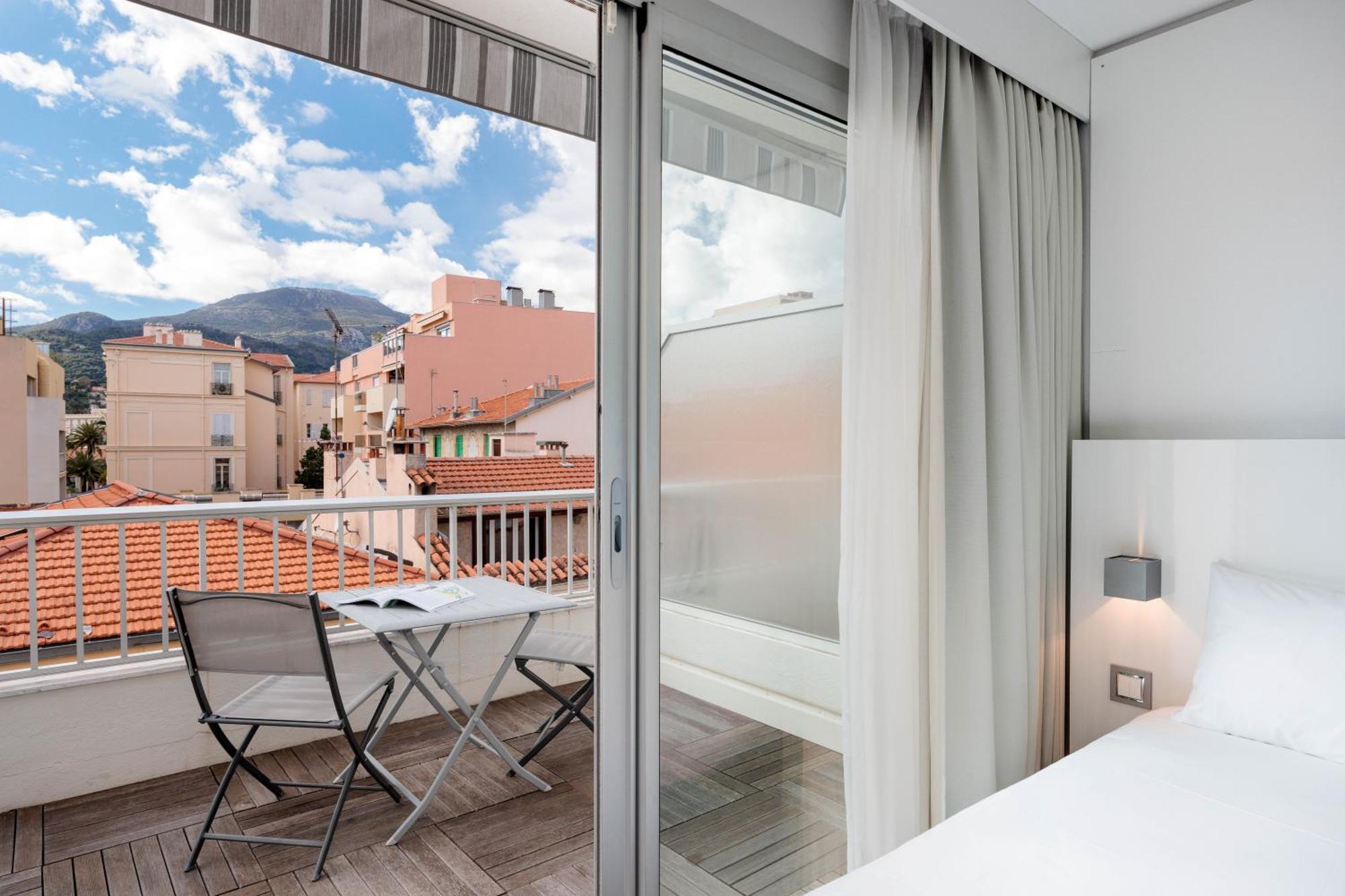 Ibis Styles Menton Centre Hotel Екстериор снимка