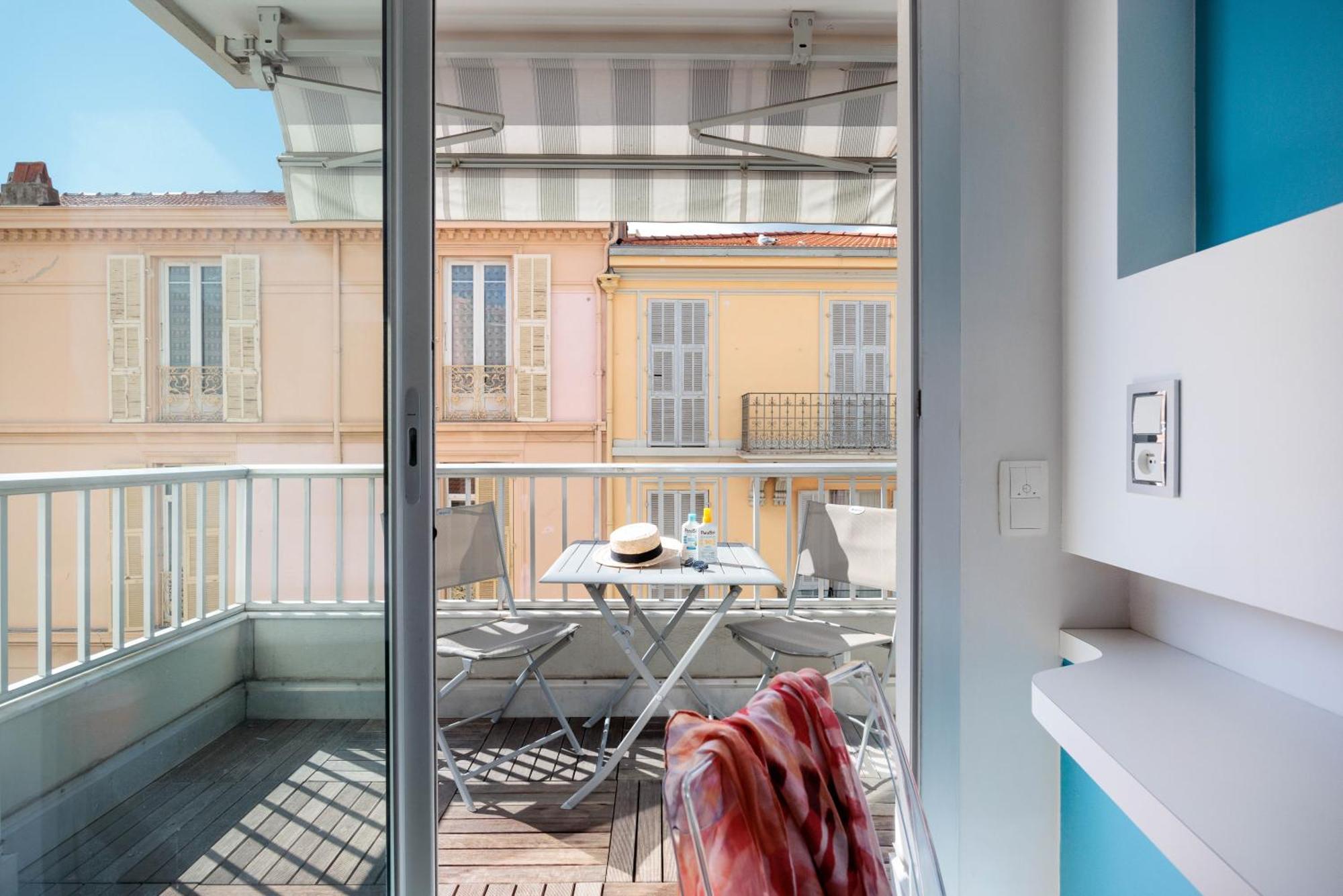 Ibis Styles Menton Centre Hotel Екстериор снимка