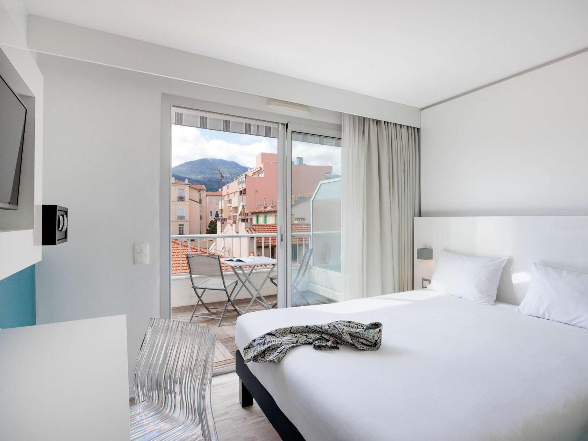 Ibis Styles Menton Centre Hotel Екстериор снимка