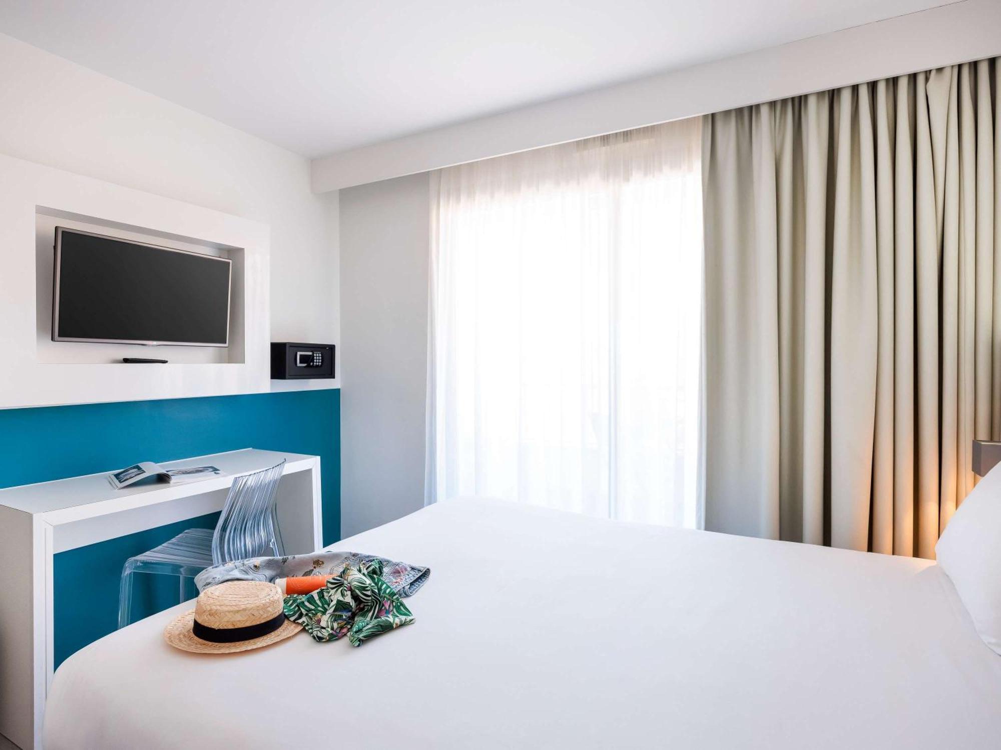 Ibis Styles Menton Centre Hotel Екстериор снимка